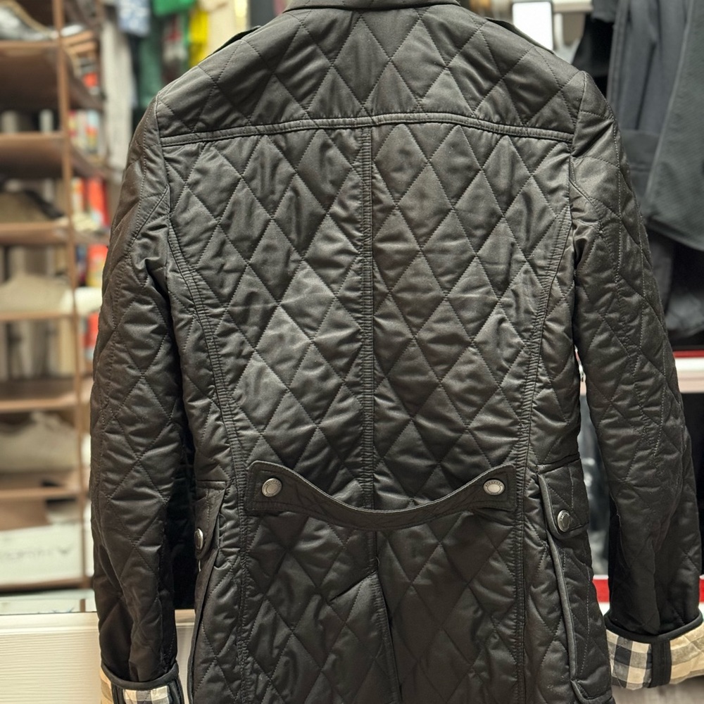 Burberry jacket - Picture 7 of 11